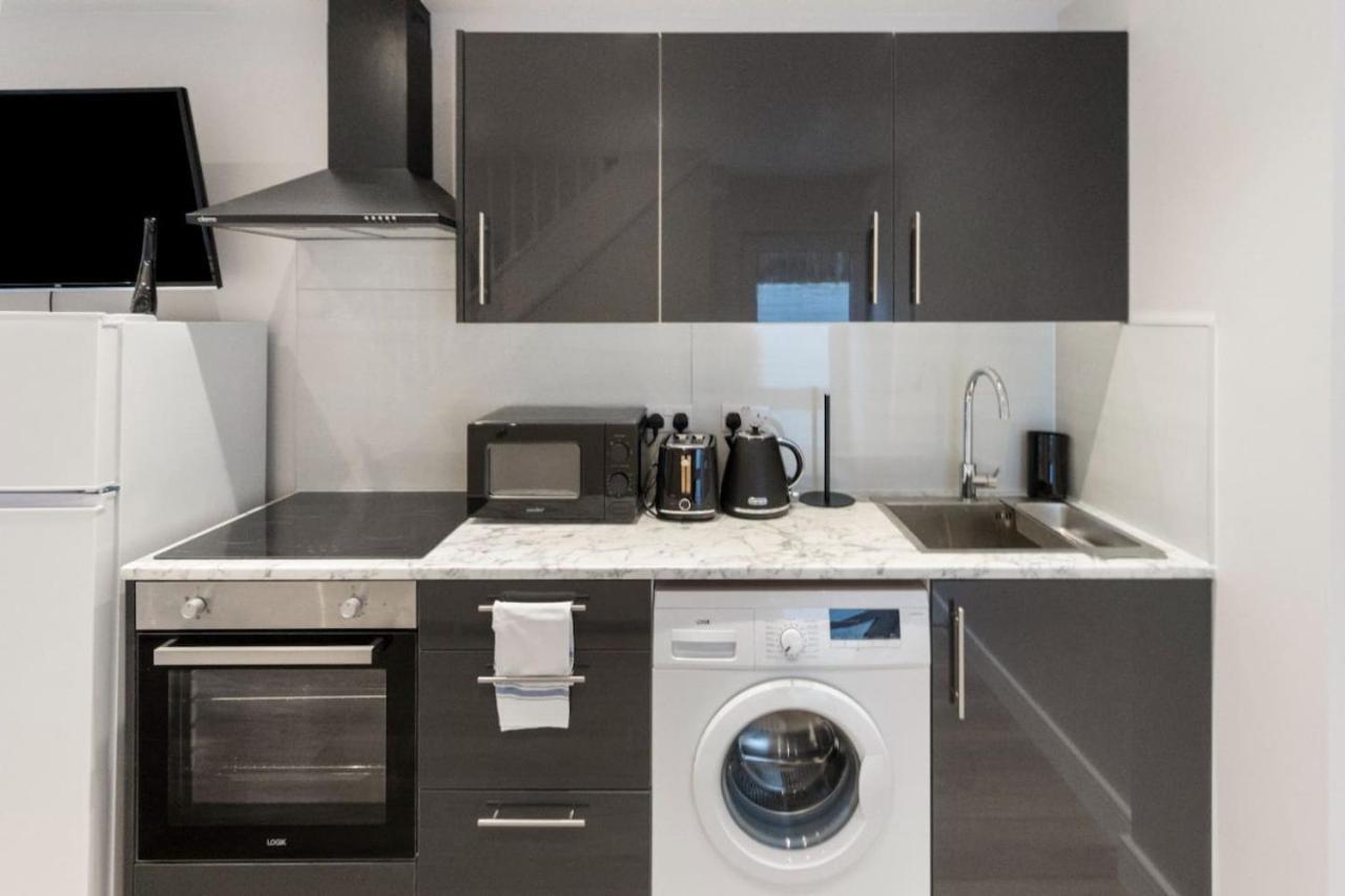 1 Bedroom House In An Affluent Part Of Appartamento *