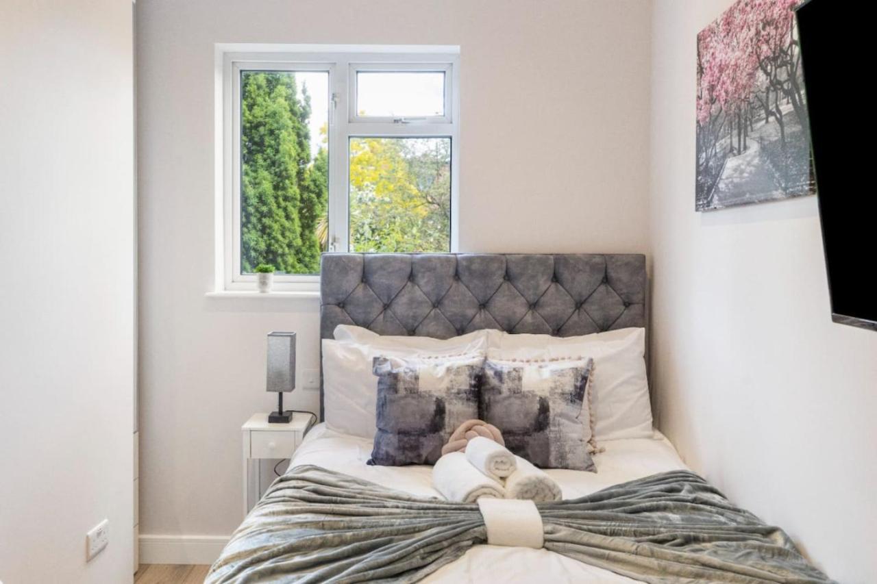 1 Bedroom House In An Affluent Part Of Appartamento *