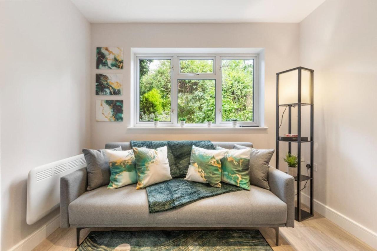 1 Bedroom House In An Affluent Part Of Apartament